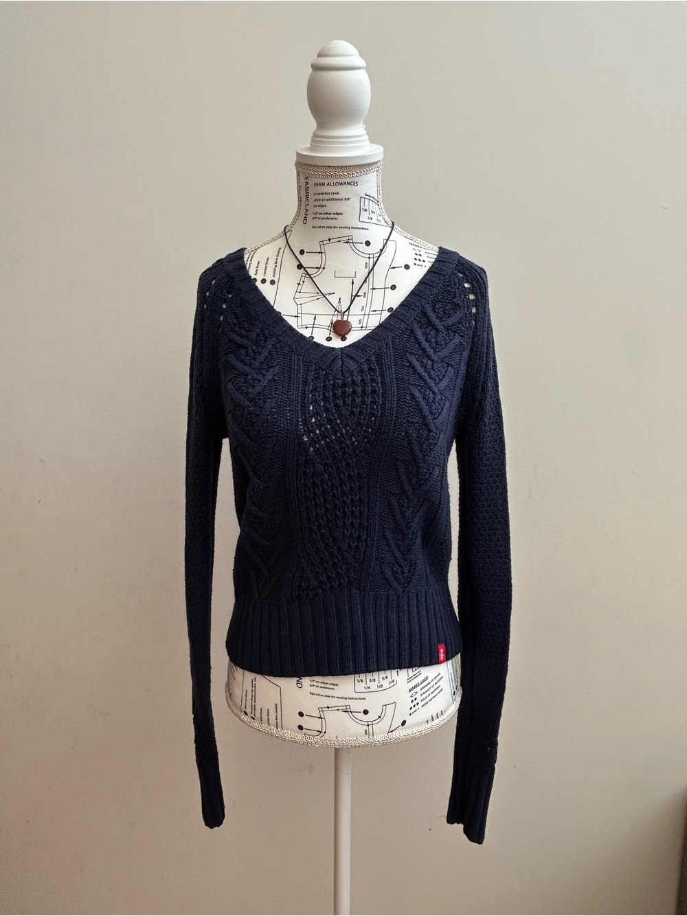 Vintage EDC by Esprit V-Neck Slim-Fit Navy Knit Sweater